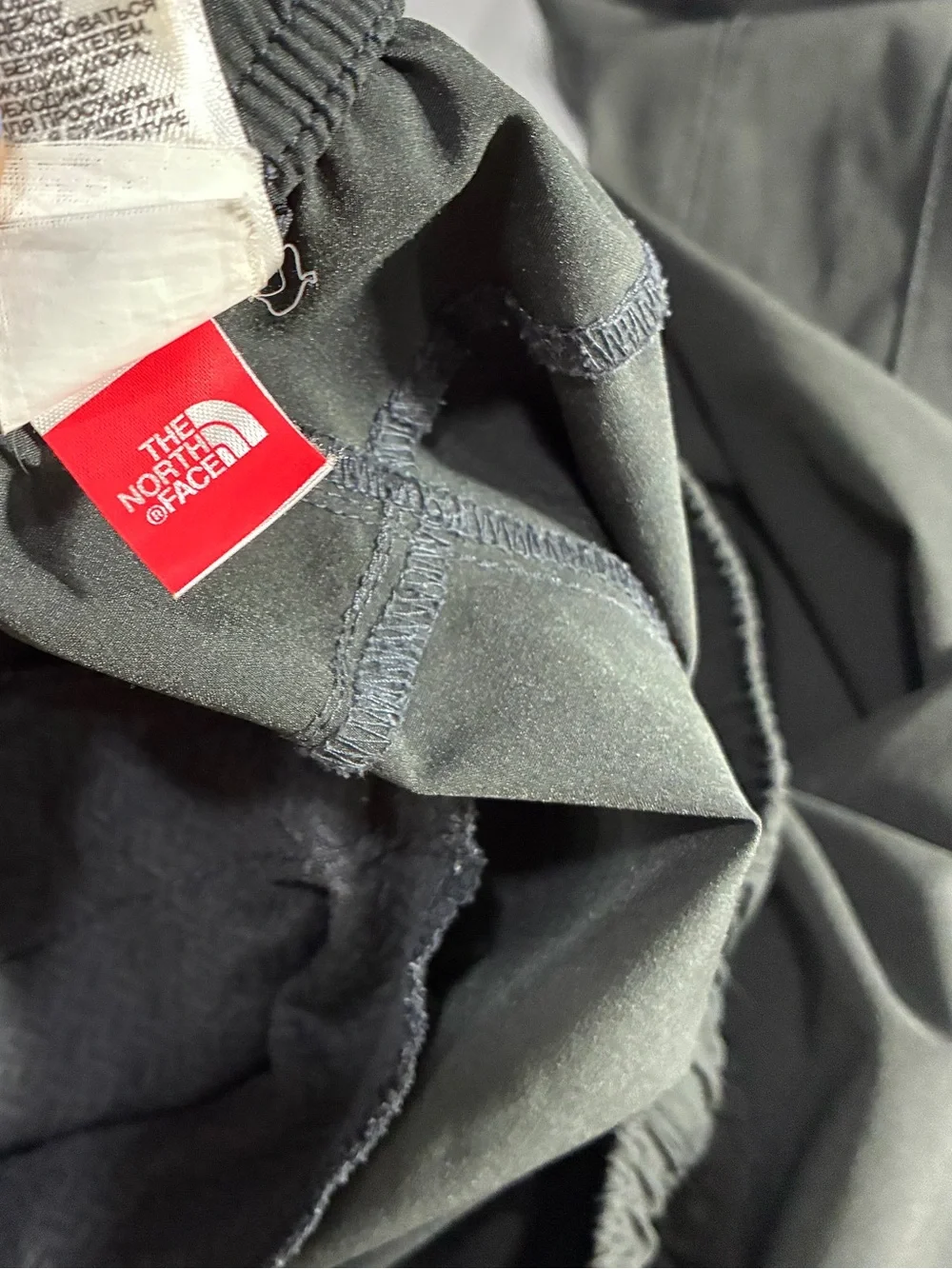 THE NORTH FACE MENS LIGHTWEIGHT FLIGHT SERIES TRACK PANT